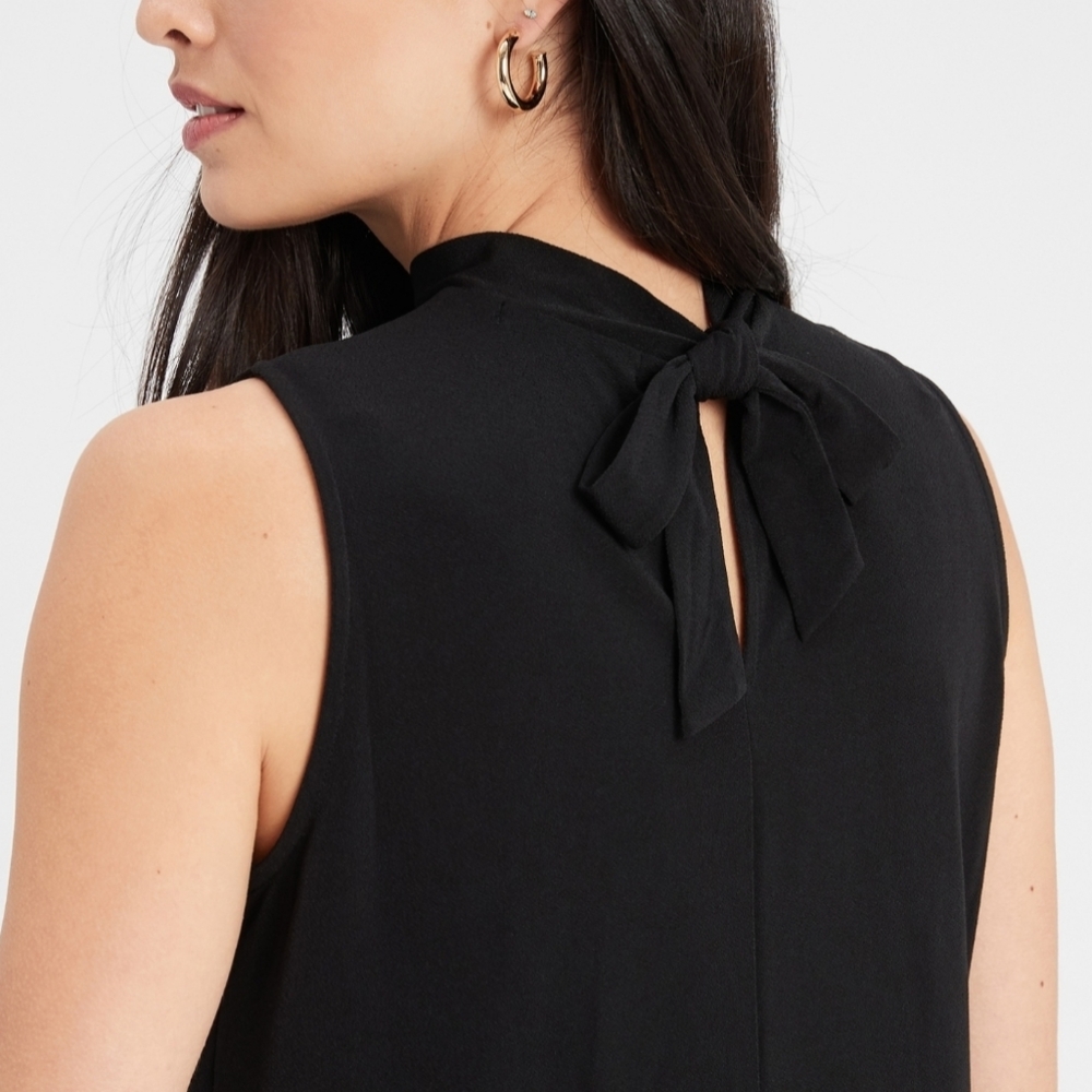 BANANA REPUBLIC CREPE TIE BACK BLOUSE